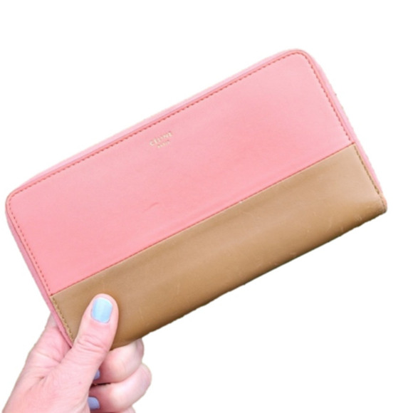 HP 🎉 🩷 Celine Flamingo Wallet - Picture 1 of 14